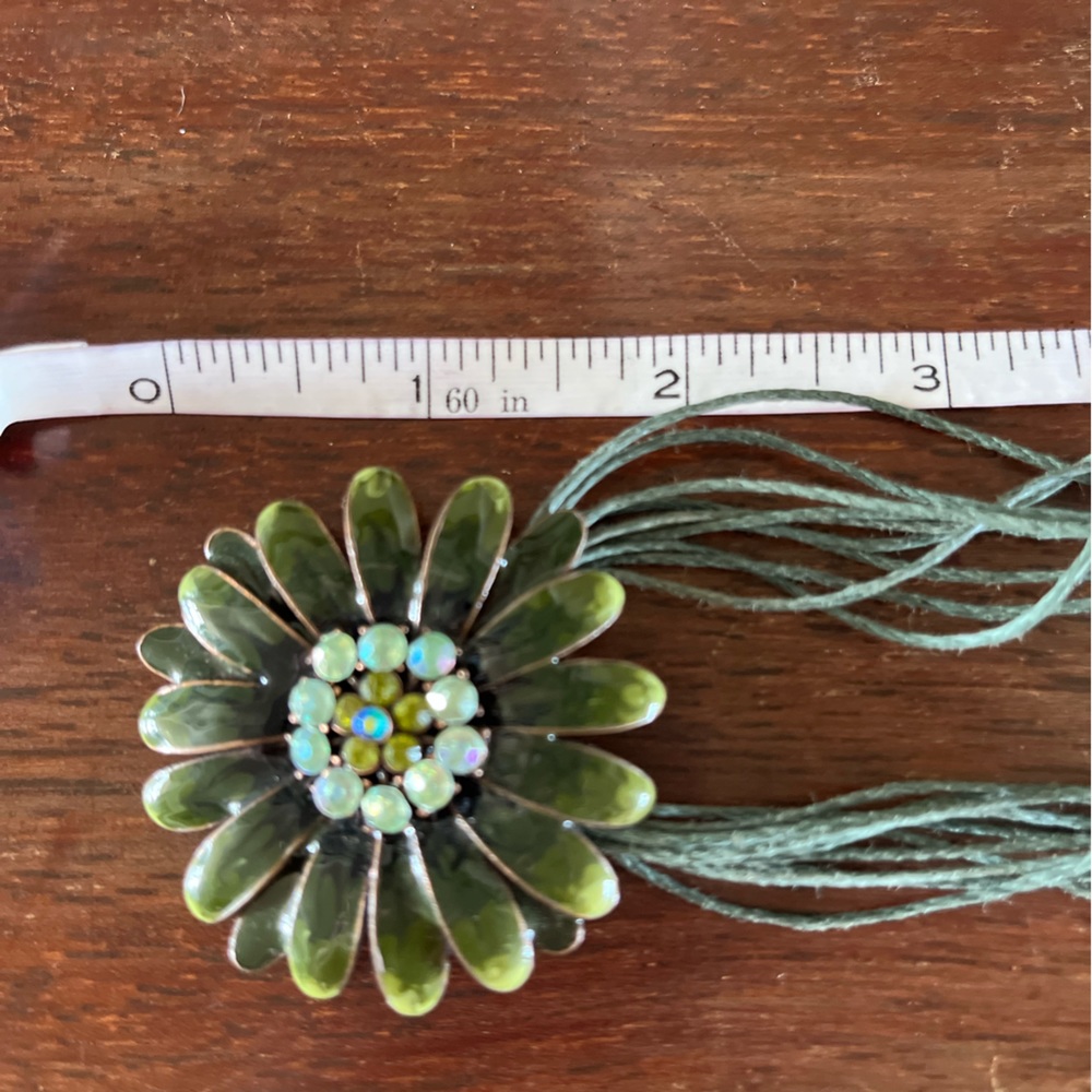 90’s Enamel flower pendant green cords necklace - Picture 5 of 6